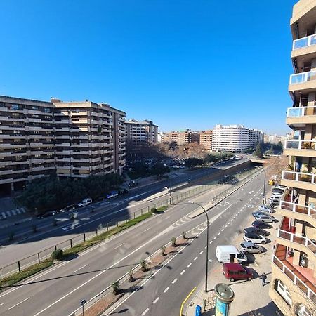 Dos Torres Tauriel - Espacioso Apartamento Con Impresionantes Vistas Y Garaje Privado Сарагоса Экстерьер фото