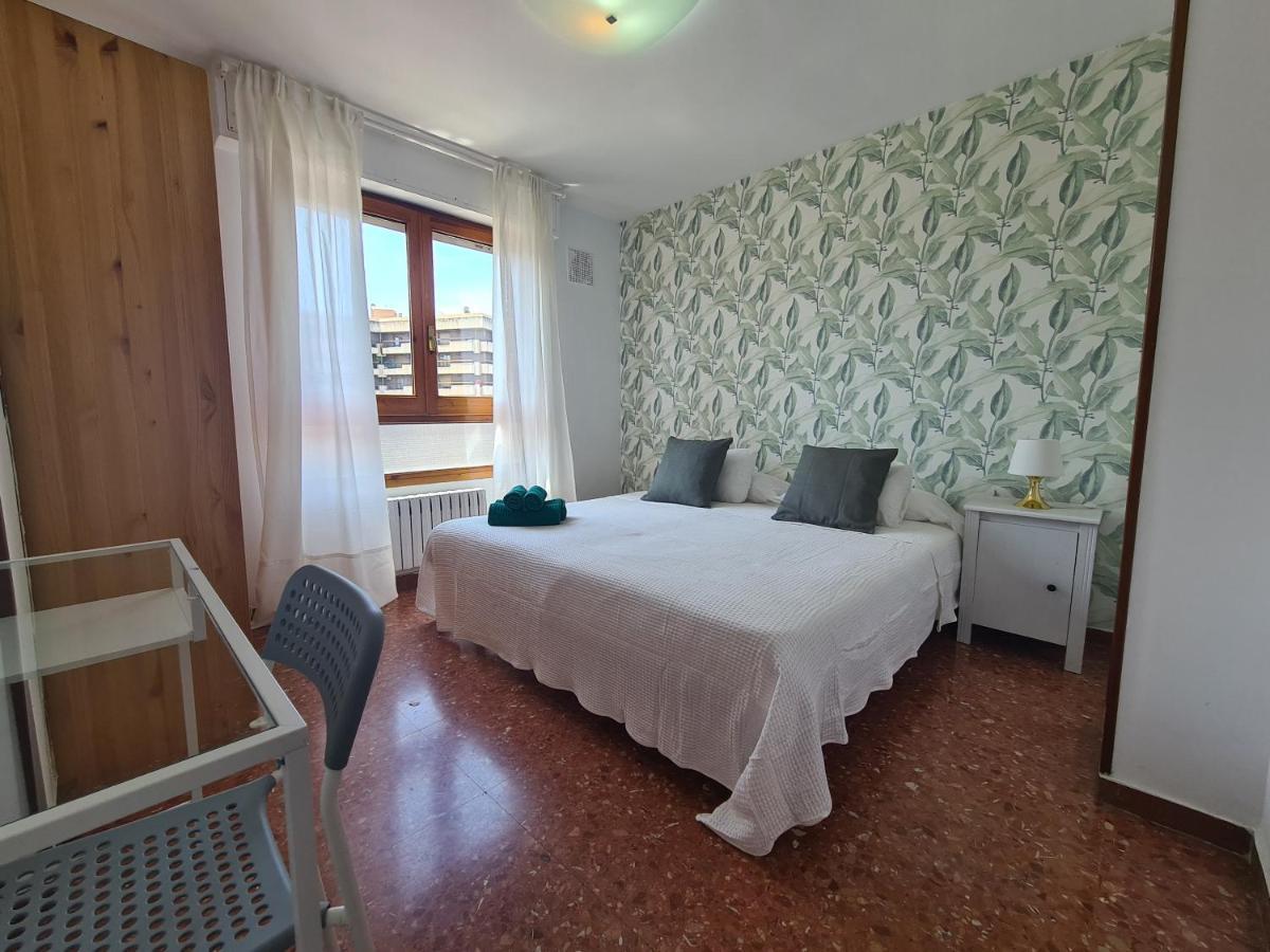 Dos Torres Tauriel - Espacioso Apartamento Con Impresionantes Vistas Y Garaje Privado Сарагоса Экстерьер фото