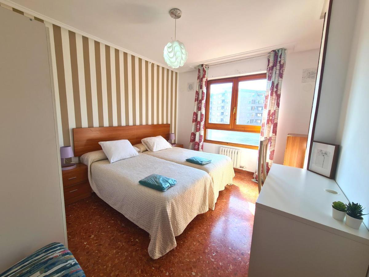 Dos Torres Tauriel - Espacioso Apartamento Con Impresionantes Vistas Y Garaje Privado Сарагоса Экстерьер фото